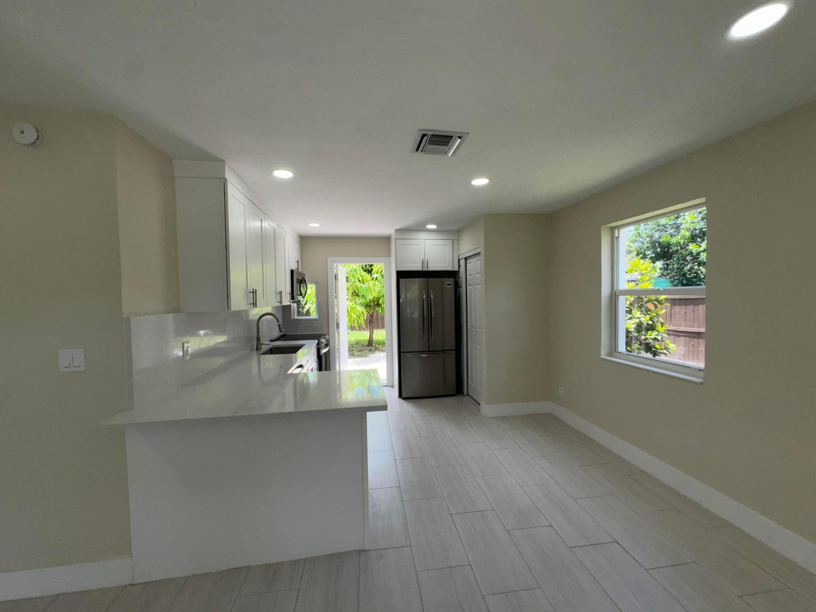 748 Aspen Road, West Palm Beach, FL 33409 photo 13