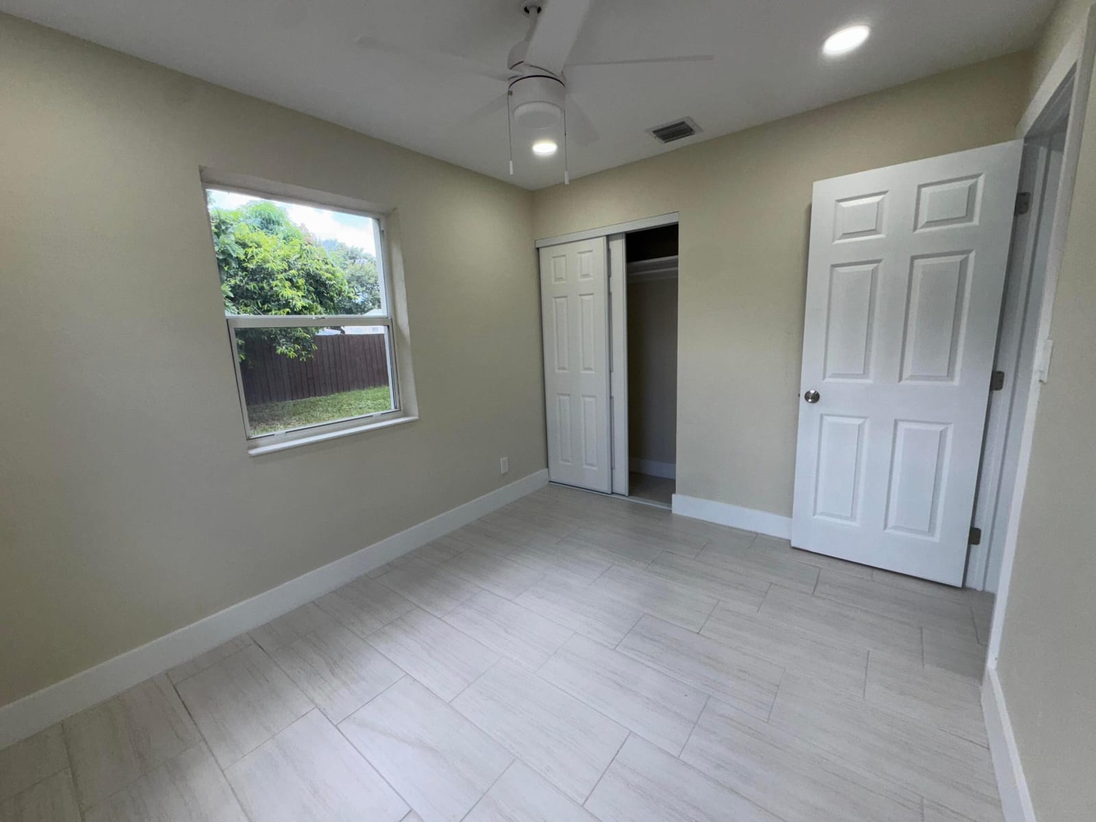 748 Aspen Road, West Palm Beach, FL 33409 photo 14