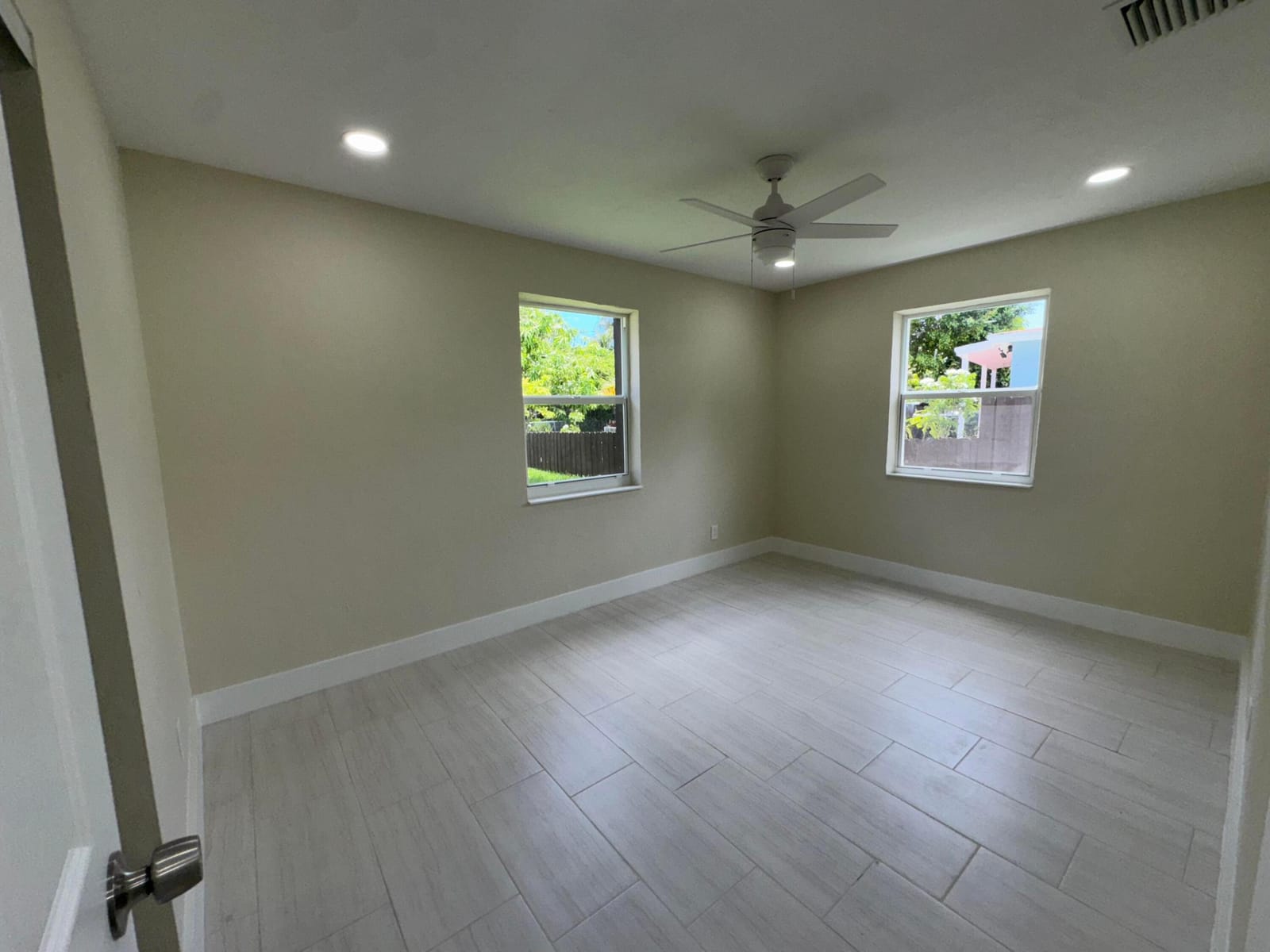 748 Aspen Road, West Palm Beach, FL 33409 photo 16