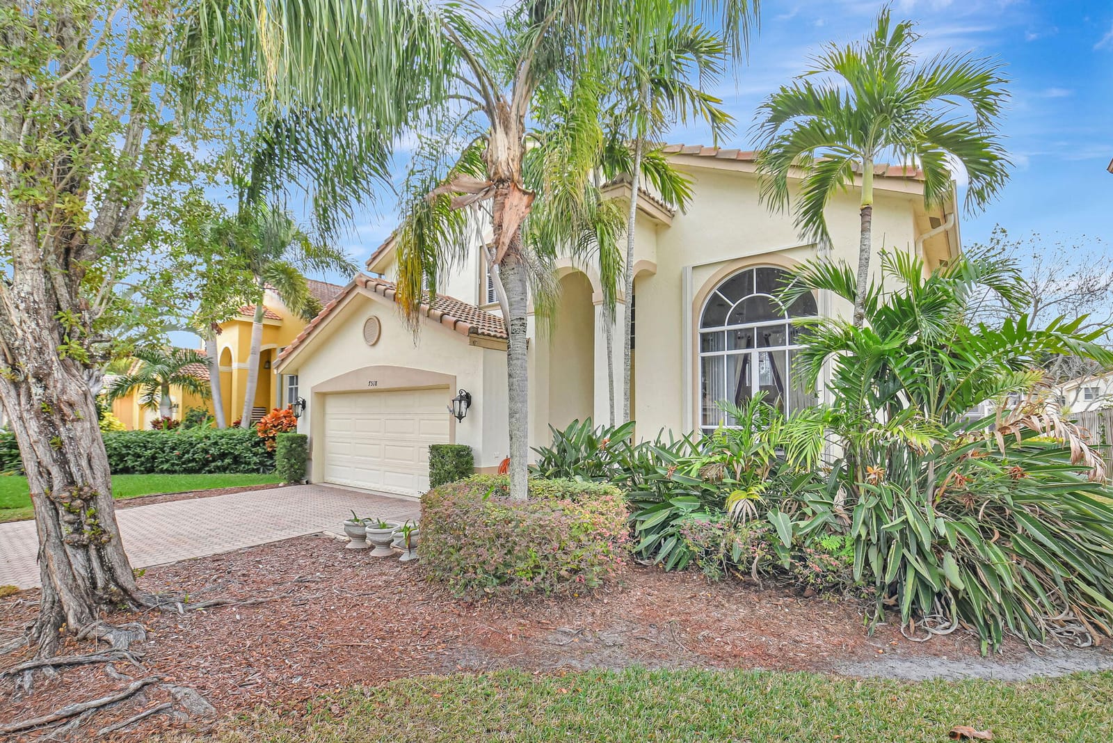7518 Colony Lake Drive — photo 2