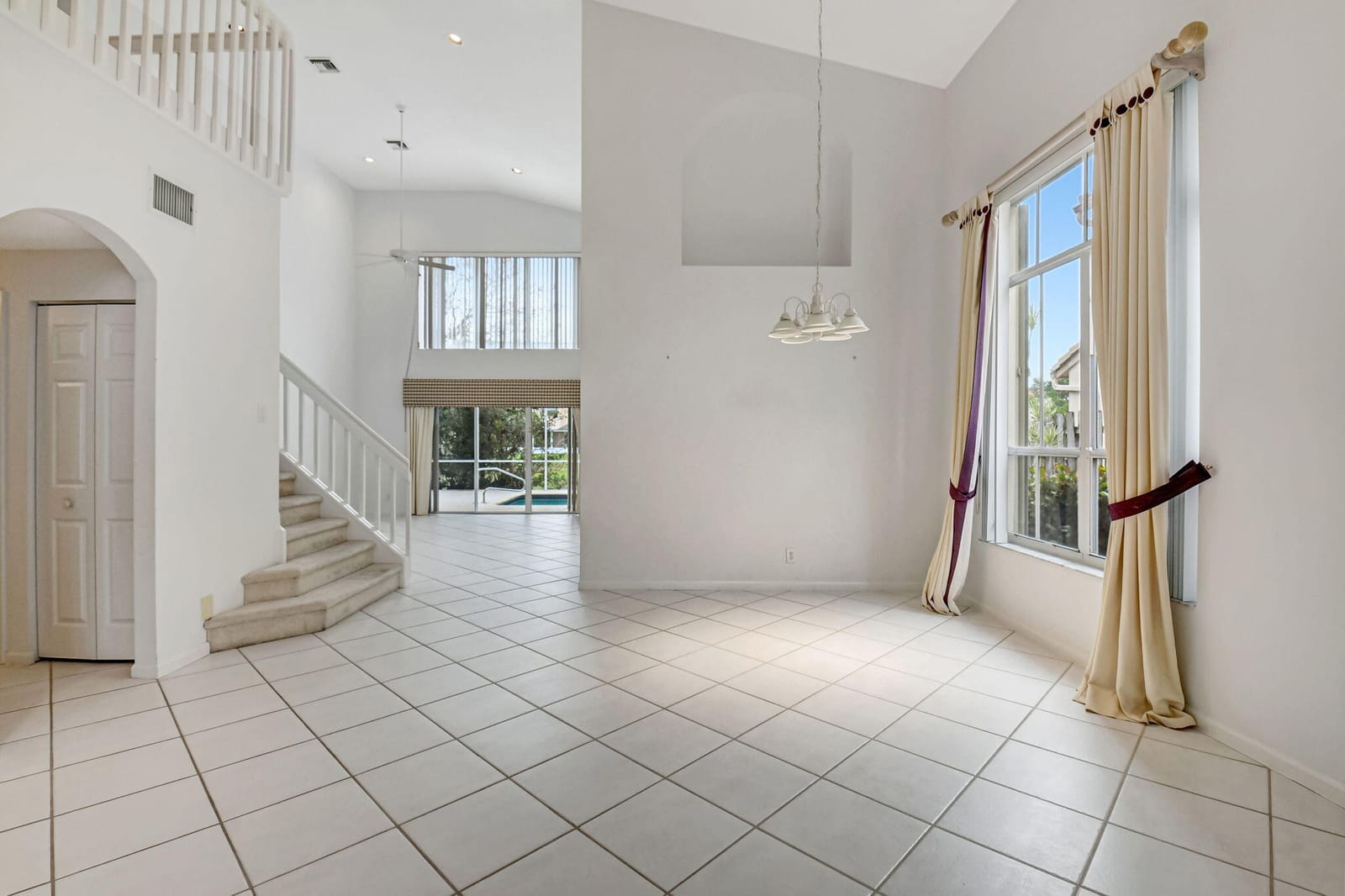 7518 Colony Lake Drive — photo 4