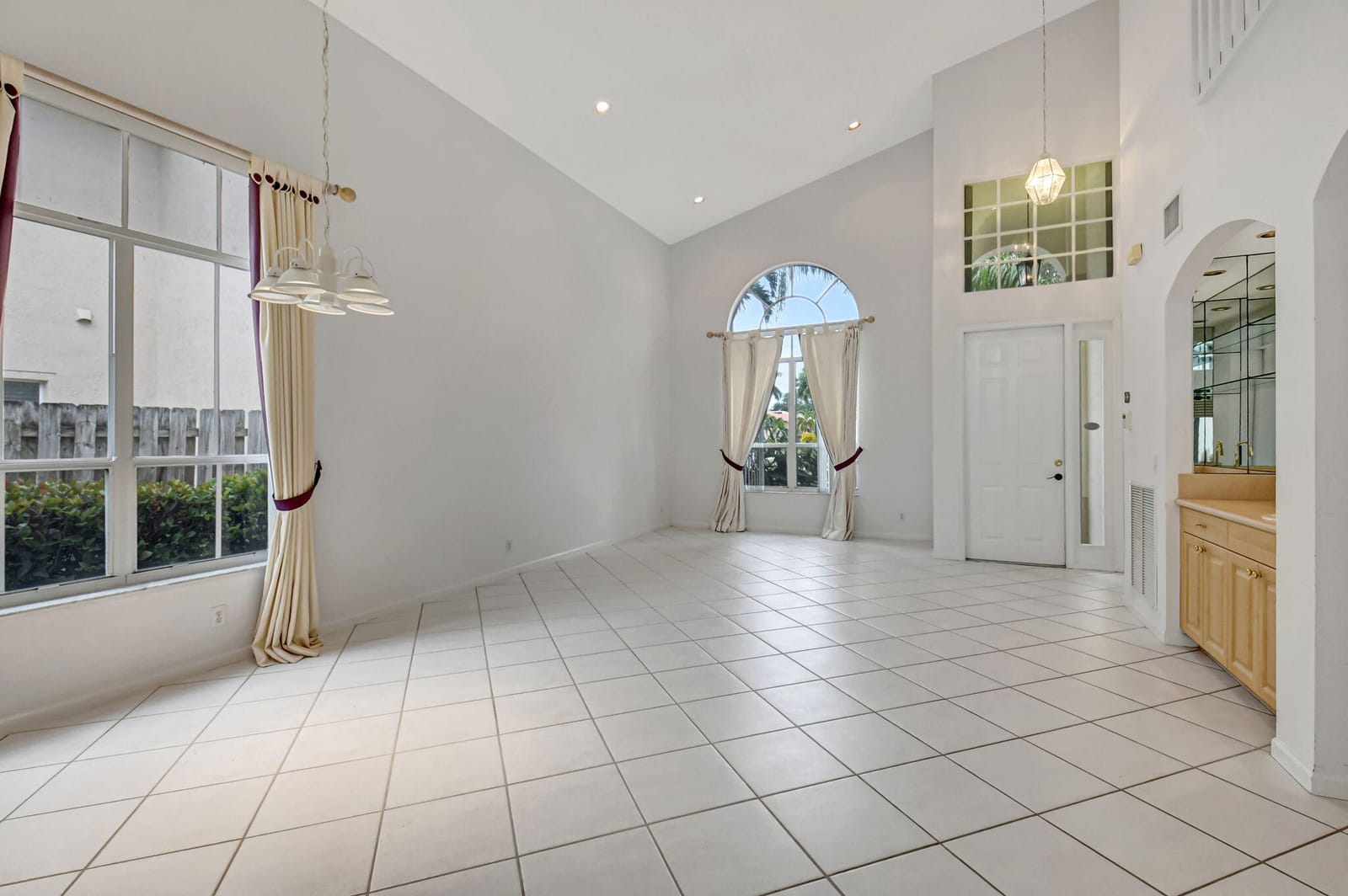 7518 Colony Lake Drive — photo 6