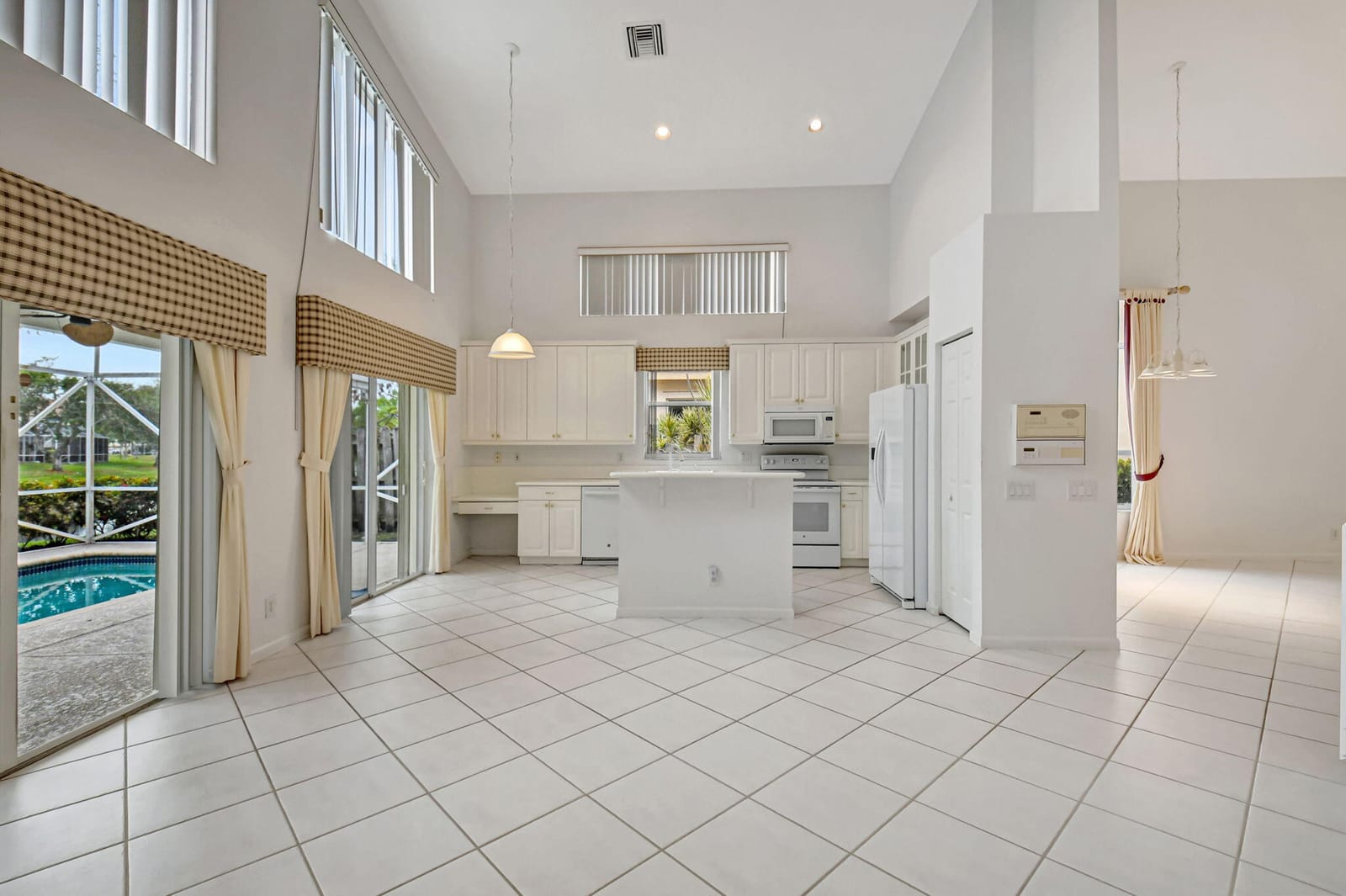 7518 Colony Lake Drive — photo 10
