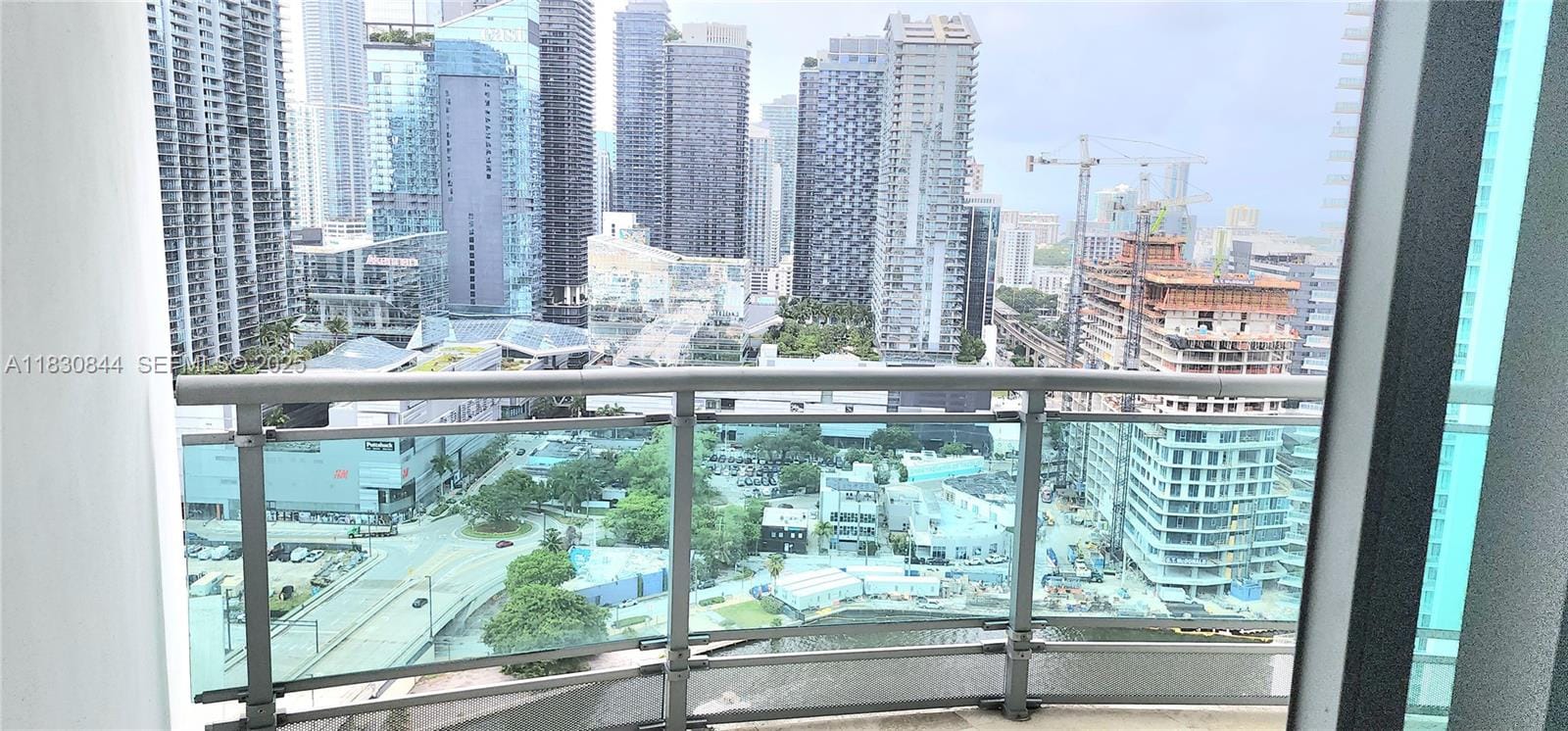 350 S Miami Avenue 3214 — photo 3