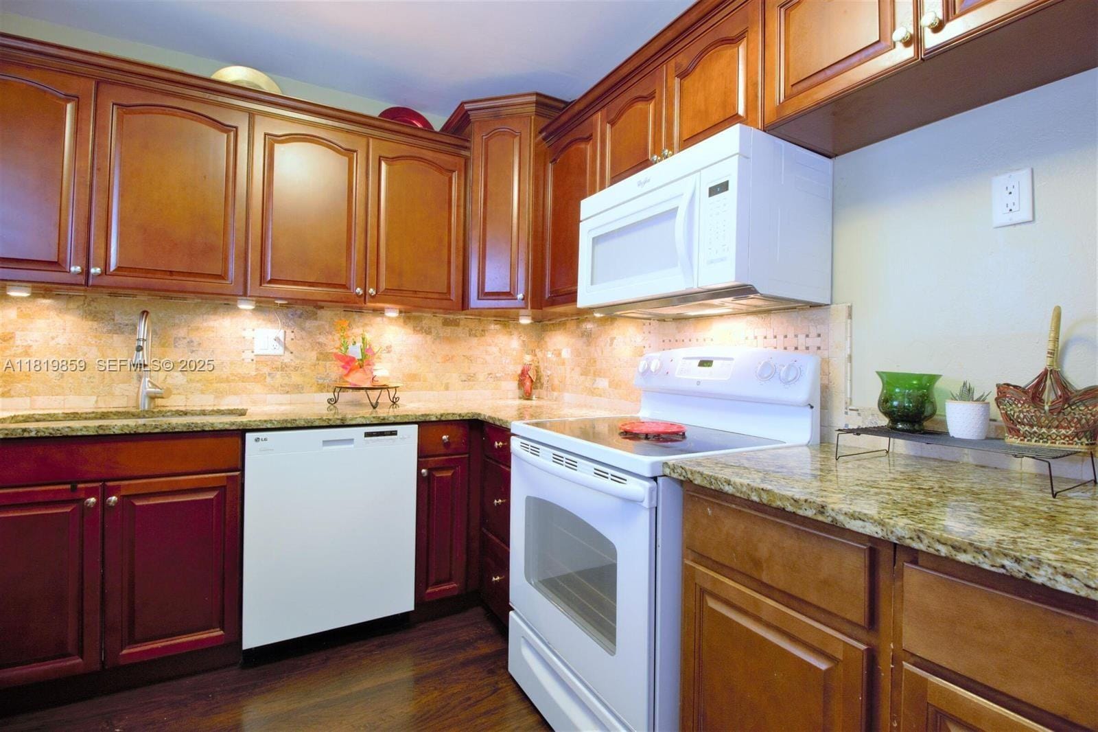 6503 Winfield Boulevard 111AD, Margate, FL 33063
