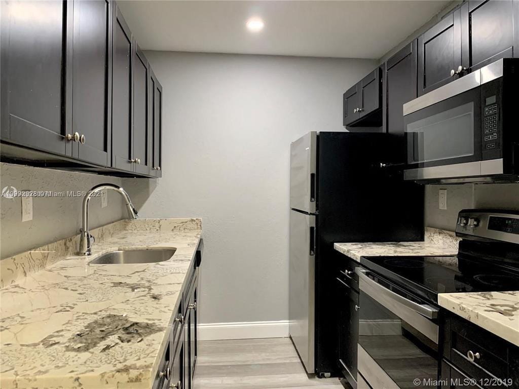 7110 Fairway Drive L20 — photo 2