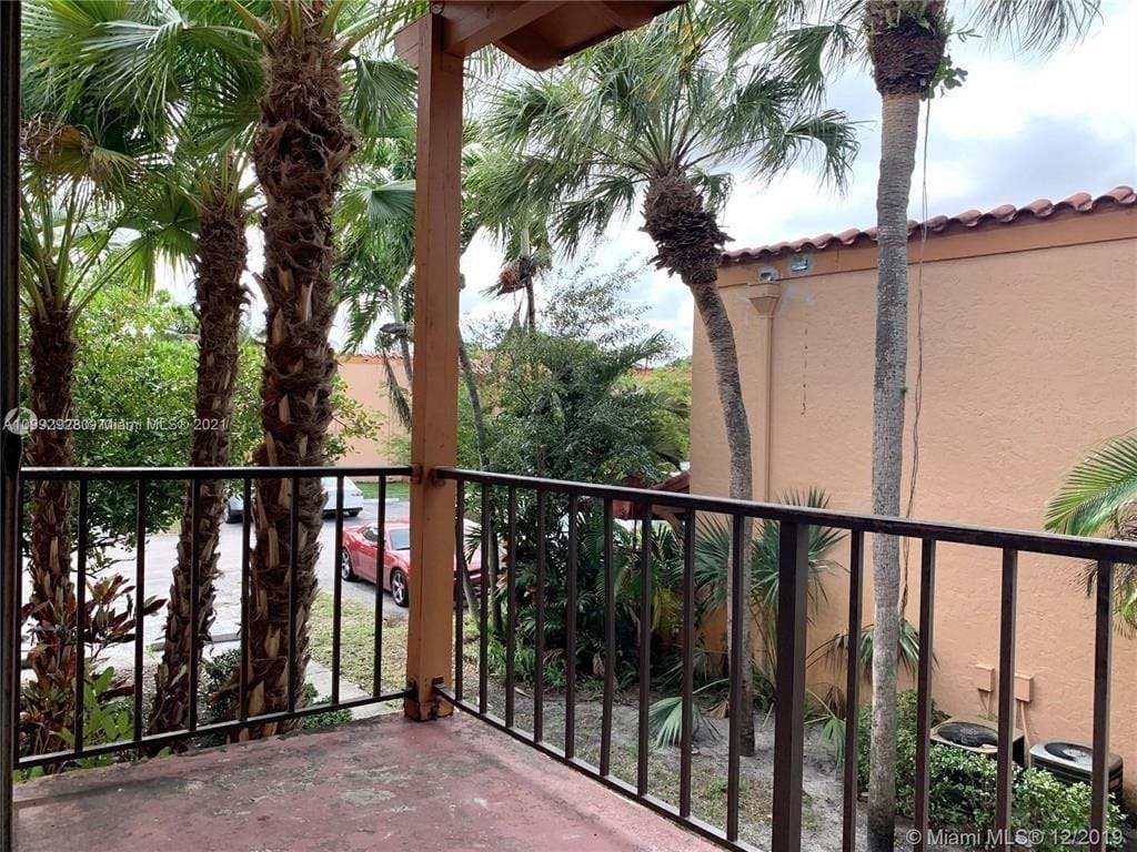 7110 Fairway Drive L20 — photo 4