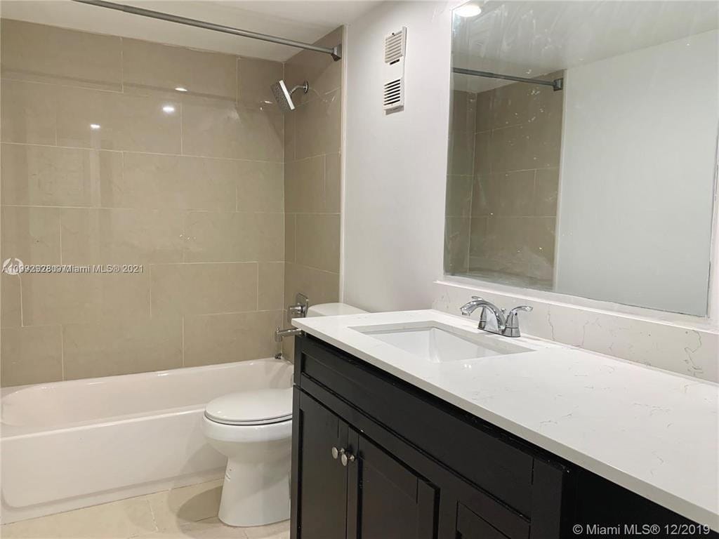 7110 Fairway Drive L20 — photo 6