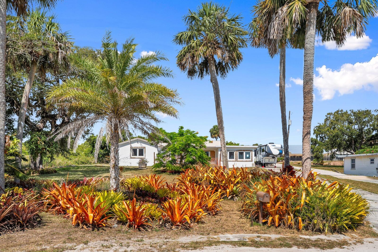 9909 S Indian River Drive, Fort Pierce, FL 34982 photo 2