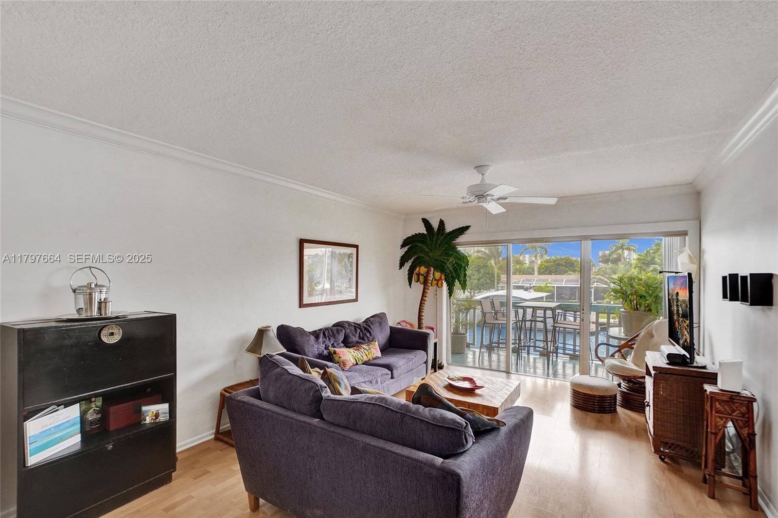 455 Paradise Isle Boulevard 209, Hallandale Beach, FL 33009 photo 7