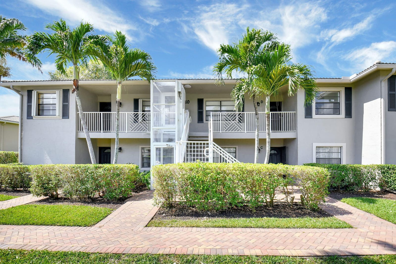 10 Stratford Drive E A, Boynton Beach, FL 33436 photo 2
