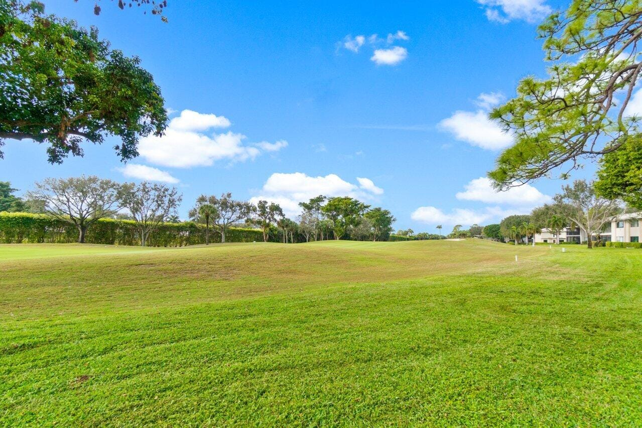 10 Stratford Drive E A, Boynton Beach, FL 33436 photo 27