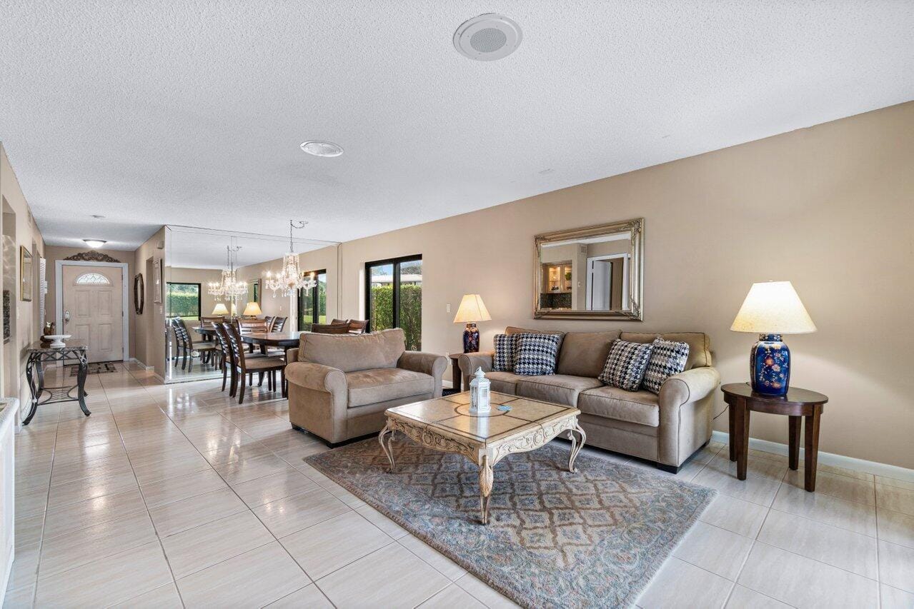 10 Stratford Drive E A, Boynton Beach, FL 33436 photo 7
