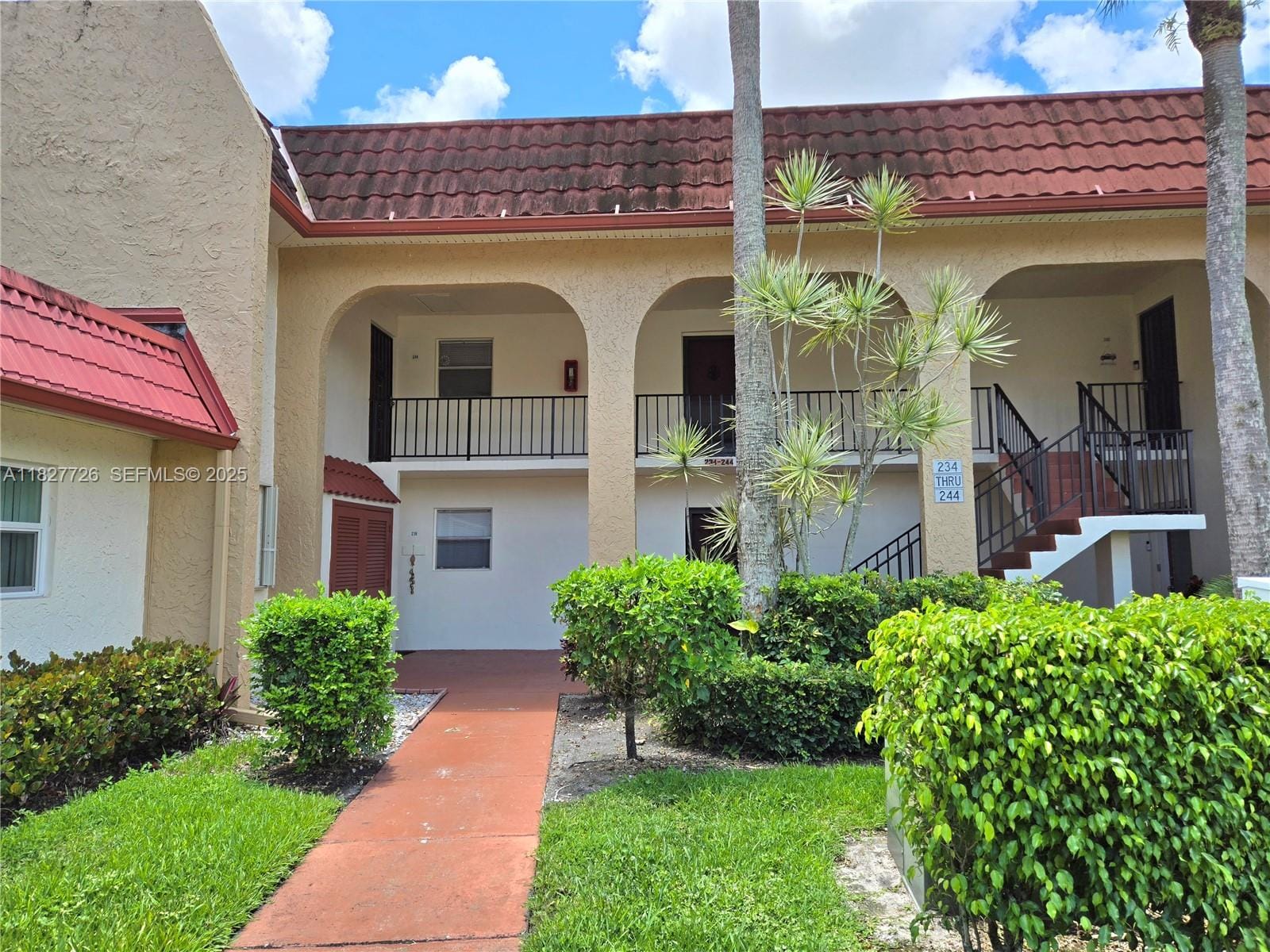 238 Lake Dora Drive 238, West Palm Beach, FL 33411