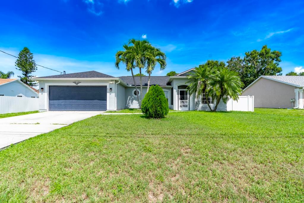 573 SW Cherryhill Road, Port St. Lucie, FL 34953