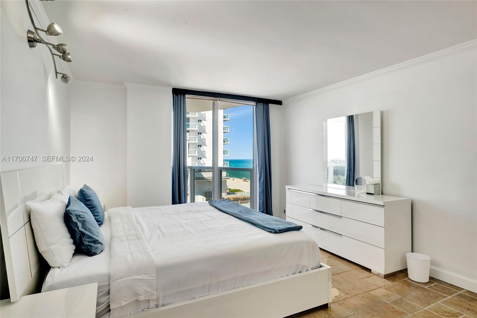 2401 Collins Avenue 1411, Miami Beach, FL 33140 photo 19
