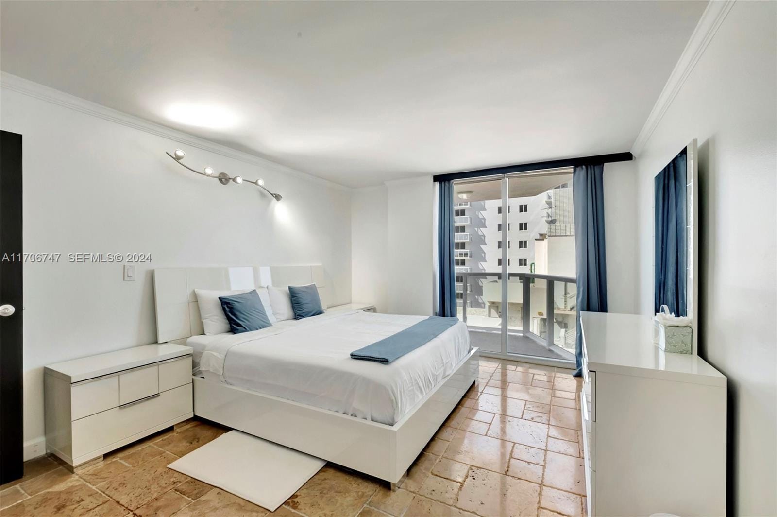 2401 Collins Avenue 1411, Miami Beach, FL 33140 photo 20