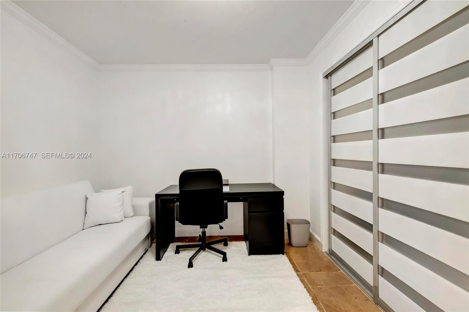 2401 Collins Avenue 1411, Miami Beach, FL 33140 photo 9
