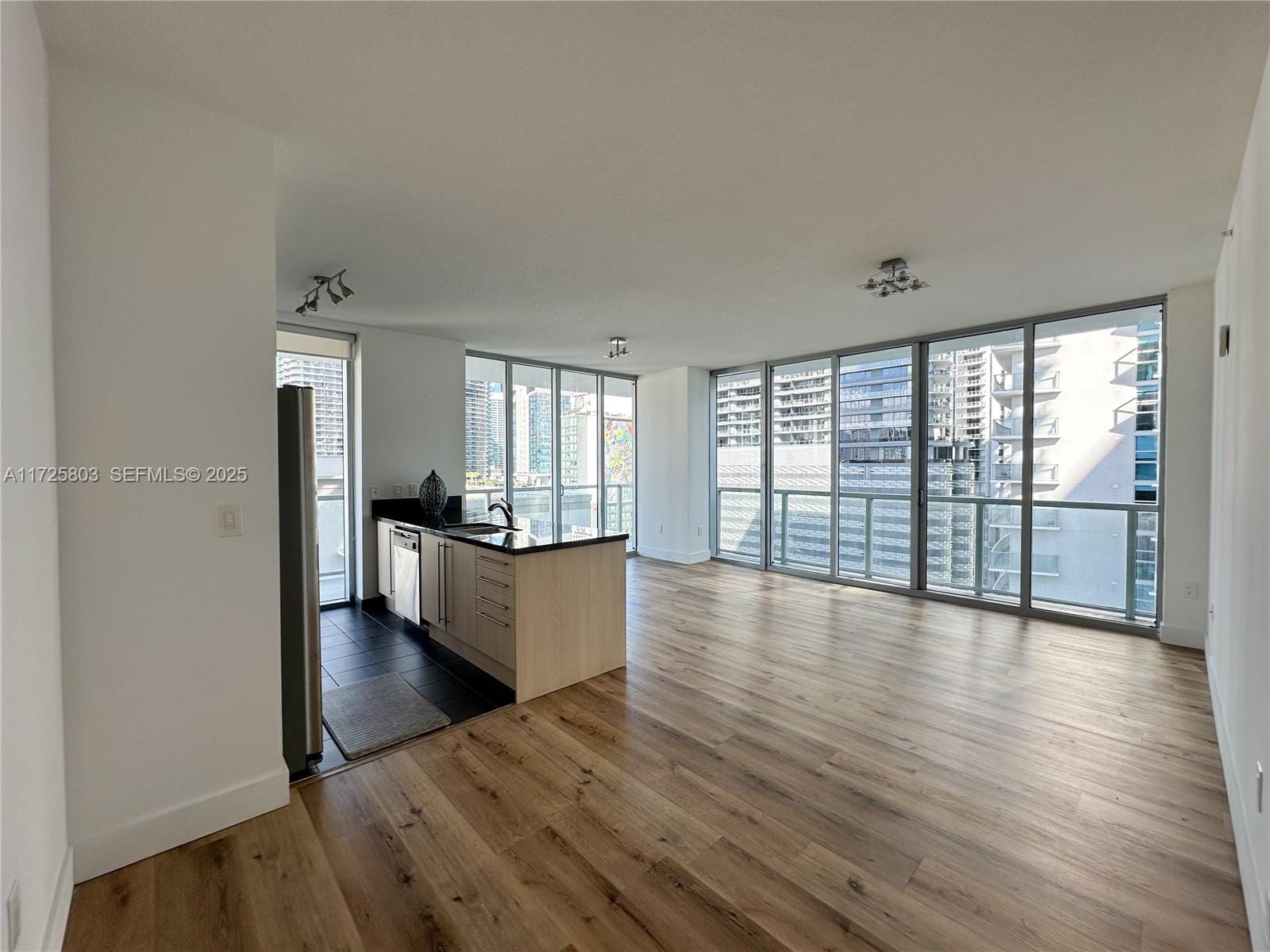1111 SW 1st Avenue 1820-N, Miami, FL 33130 photo 4