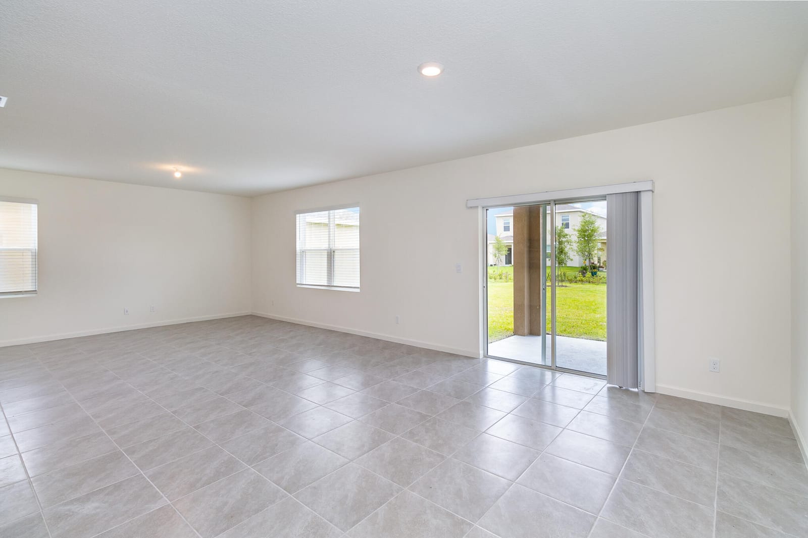 545 Sea Spray Drive — photo 4