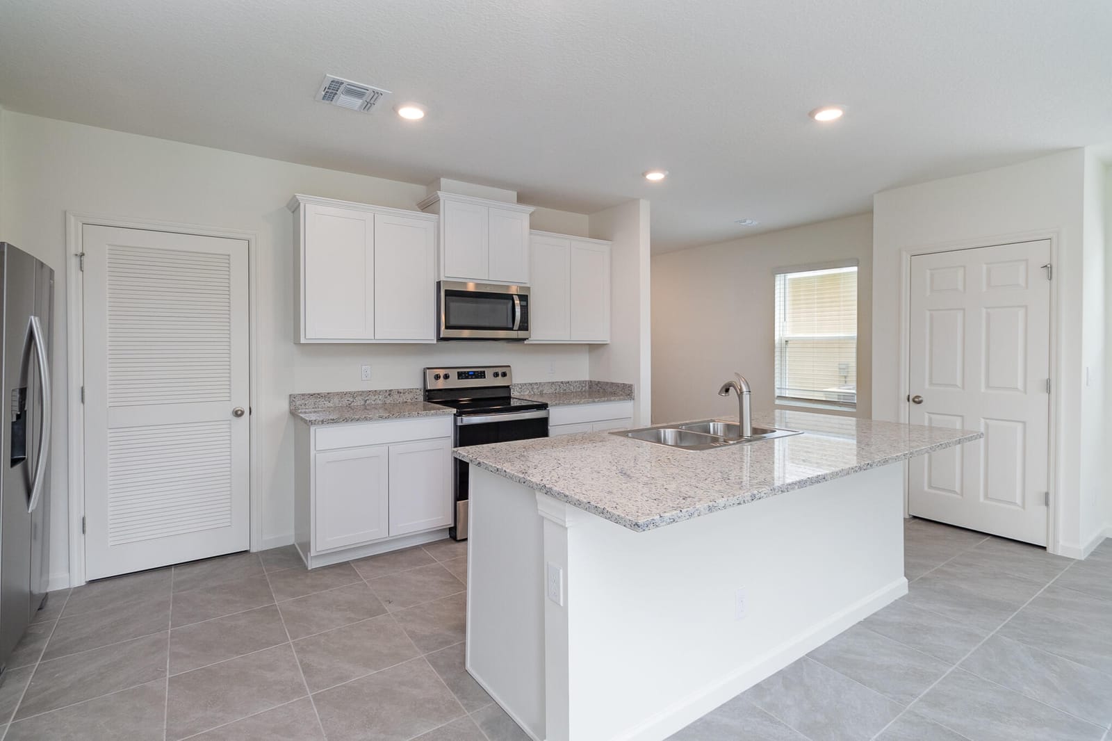 545 Sea Spray Drive — photo 5