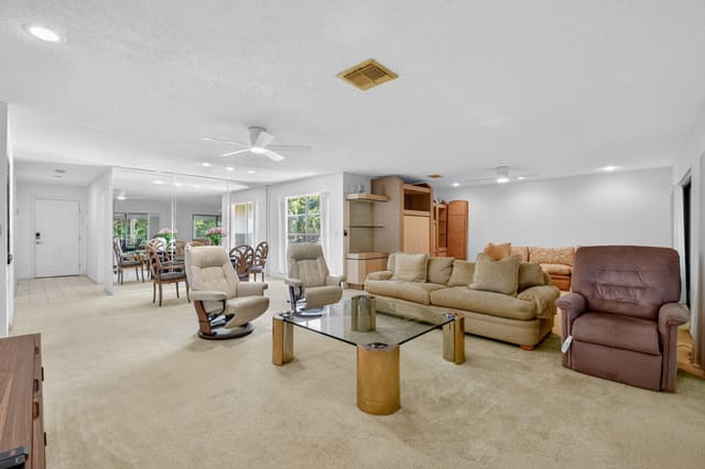 34 Westgate Lane B, Boynton Beach, FL 33436