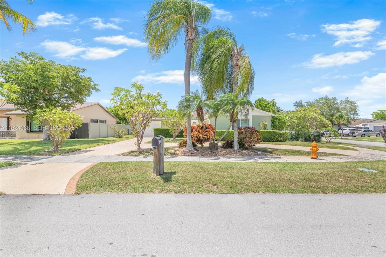 13245 SW 86th Lane, Miami, FL 33183