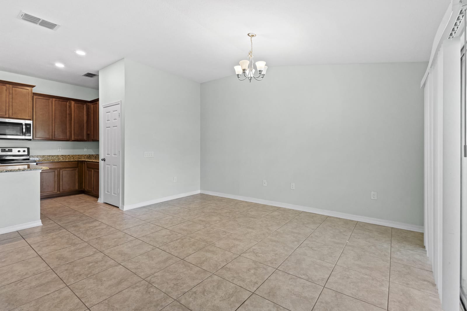 5475 NW Pine Trail Circle, Port St. Lucie, FL 34983 photo 17