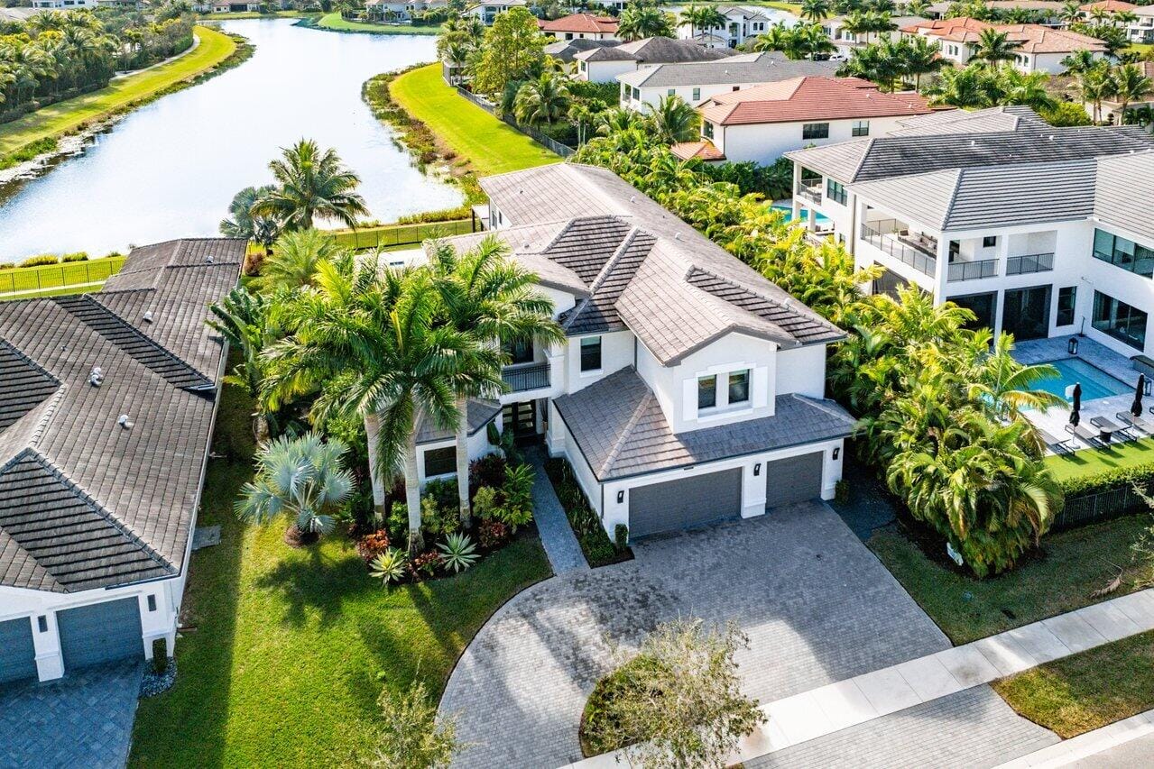 9748 Rennes Lane, Delray Beach, FL 33446