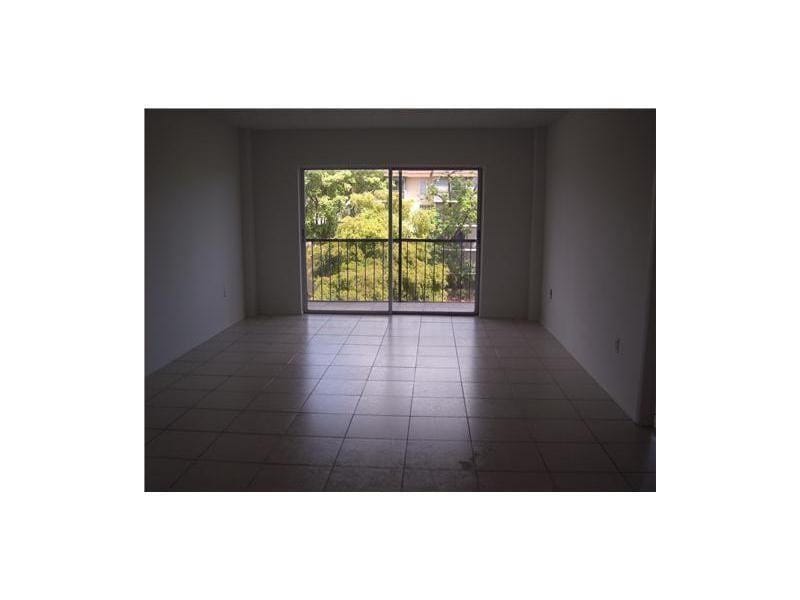 4158 Inverrary Drive 404 — photo 5