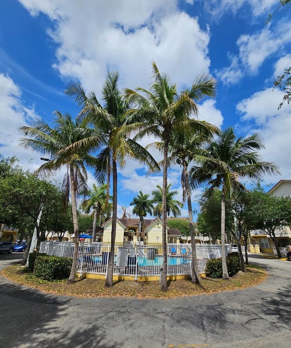 8906 W Flagler Street 101, Miami, FL 33174 photo 3