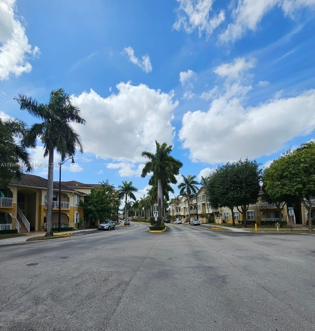 8906 W Flagler Street 101, Miami, FL 33174