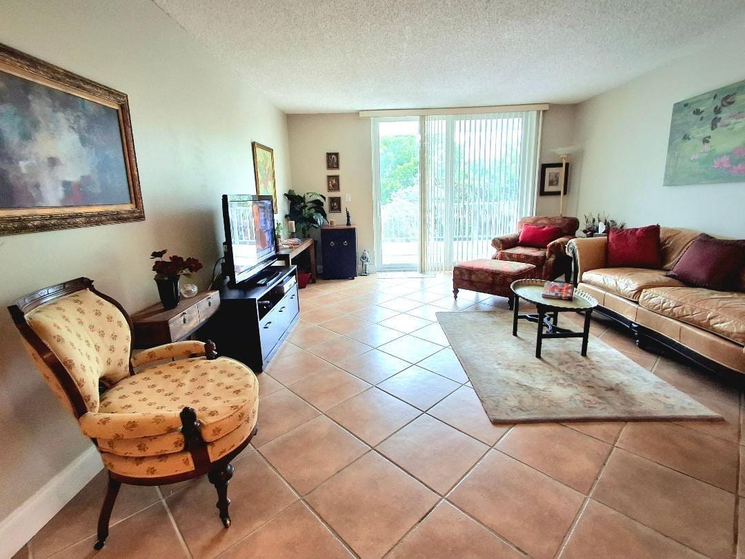 1421 S Ocean Boulevard 206, Pompano Beach, FL 33062 photo 3