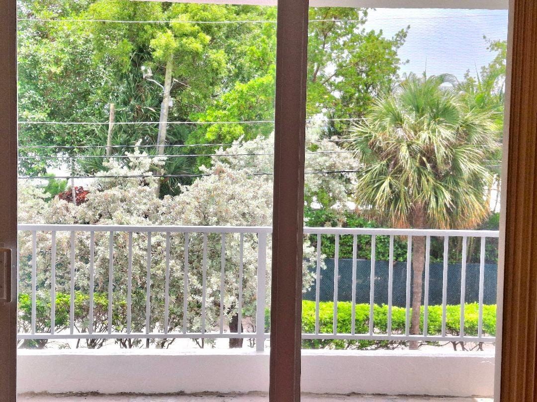 1421 S Ocean Boulevard 206, Pompano Beach, FL 33062 photo 5