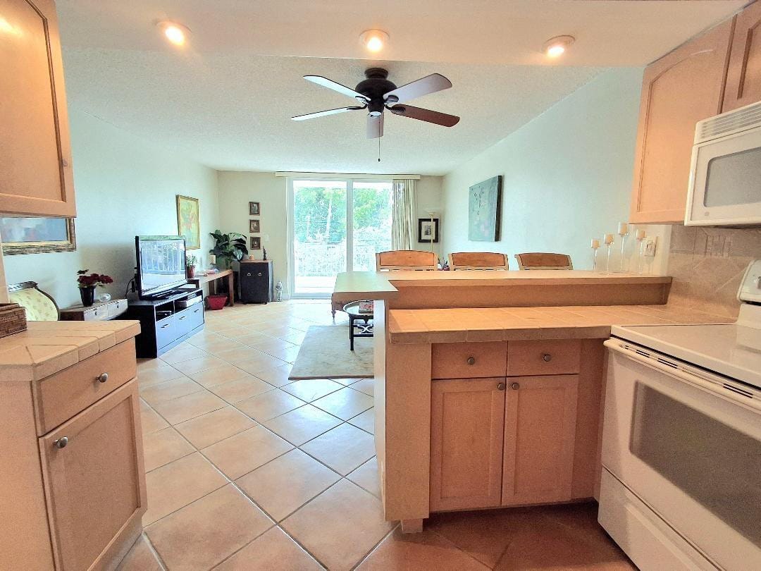 1421 S Ocean Boulevard 206, Pompano Beach, FL 33062 photo 8
