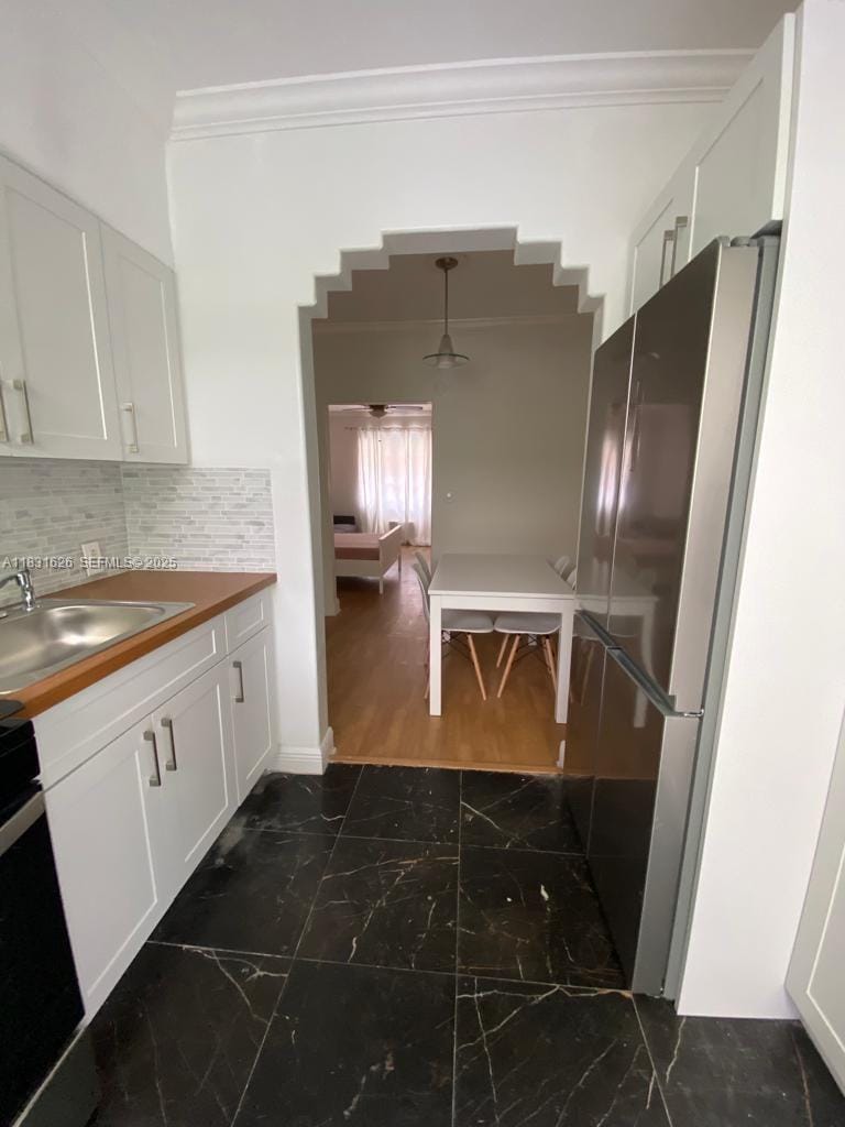 1227 Euclid Avenue 6 — photo 8