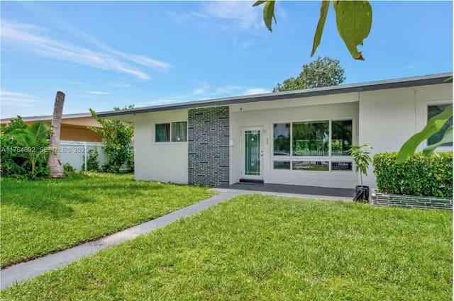 19330 NW 4th Avenue, Miami Gardens, FL 33169