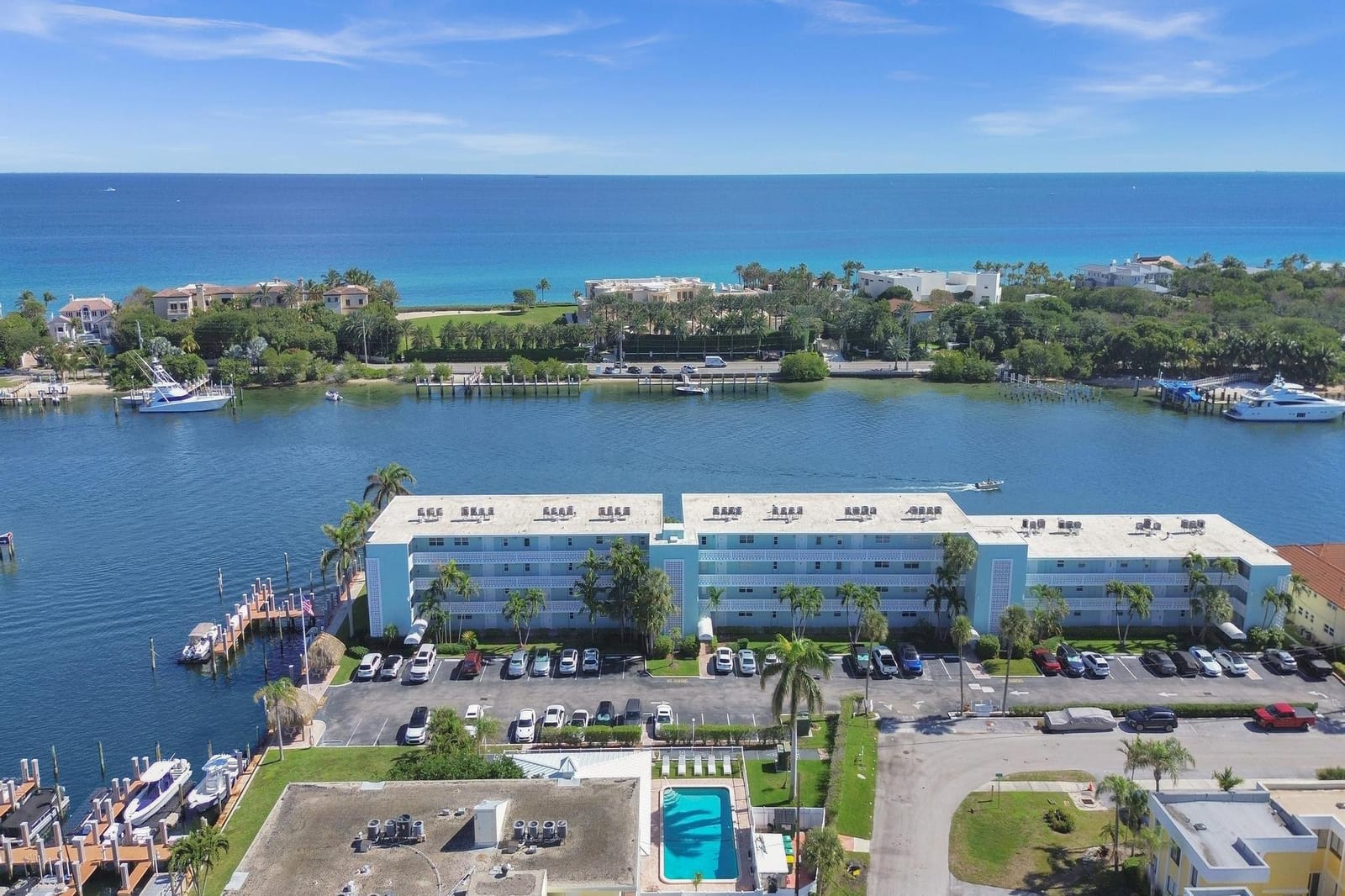 2772 NE 30th Avenue 8A, Lighthouse Point, FL 33064