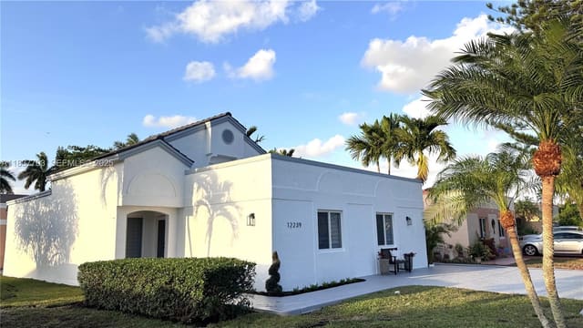 12239 NW 7th Street, sold in Lake Pointe Sec 4, Miami, FL