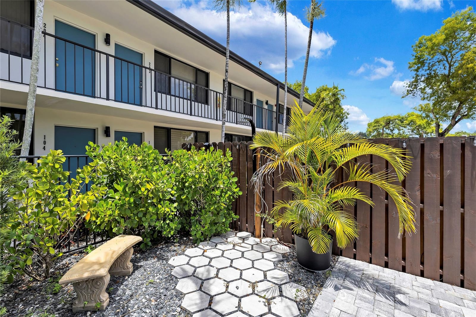 1901 N Andrews Avenue 103, Wilton Manors, FL 33311