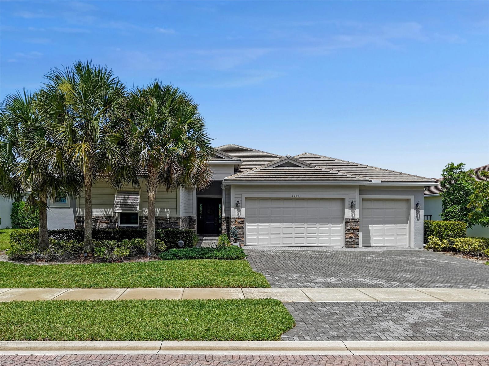 9682 Captiva Circle, Boynton Beach, FL 33437