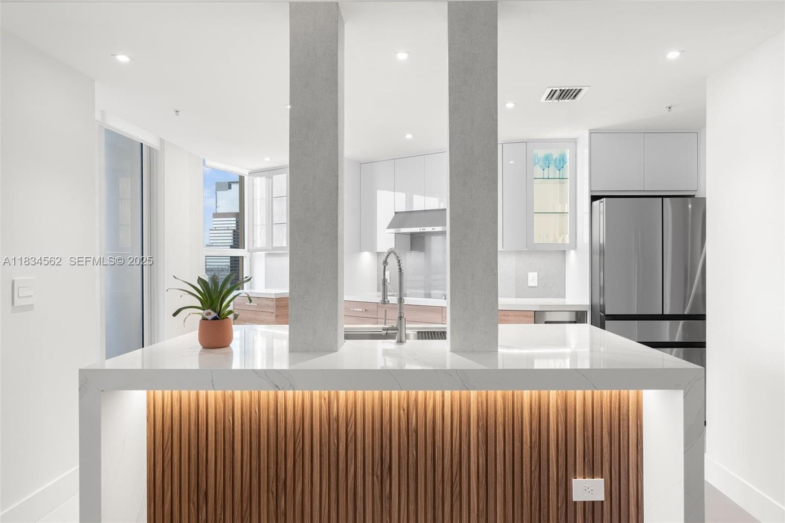 848 Brickell Key Drive 2705, Miami, FL 33131 photo 17