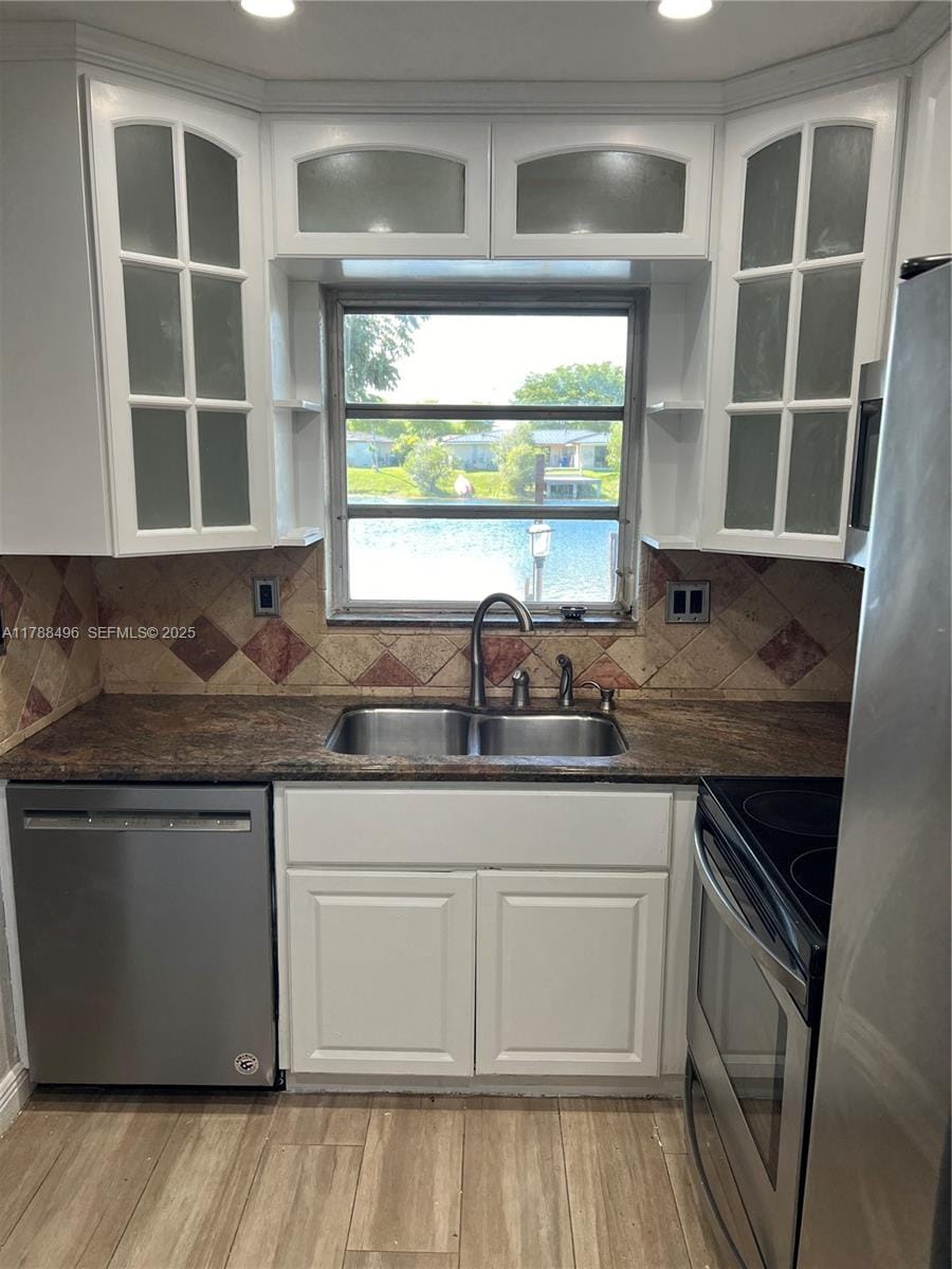13922 Kendale Lakes Drive — photo 12