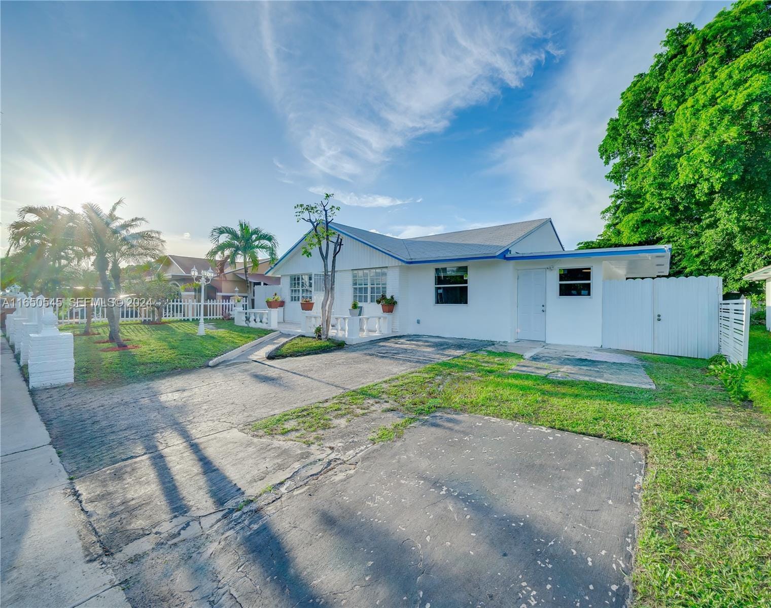 725 NW 15th Court, Pompano Beach, FL 33060
