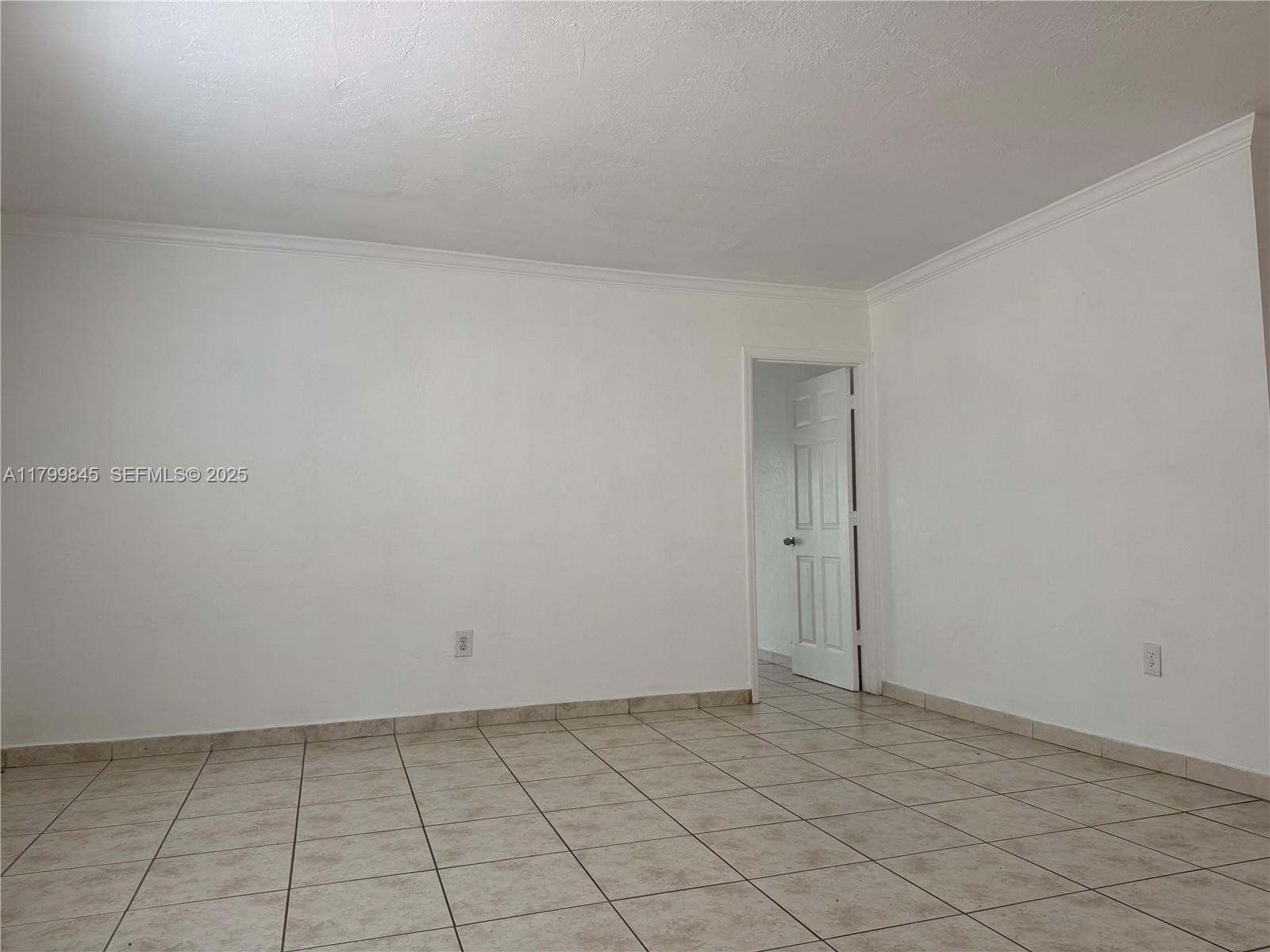 1860 Venice Park Drive 101 — photo 3