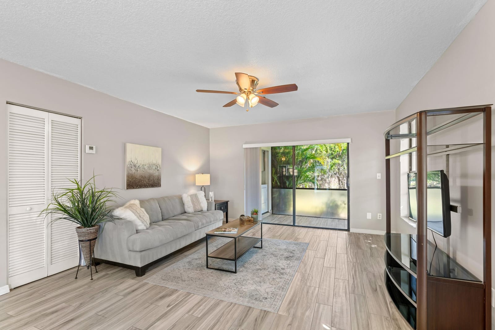 193 SE 1st Circle 6b — photo 7