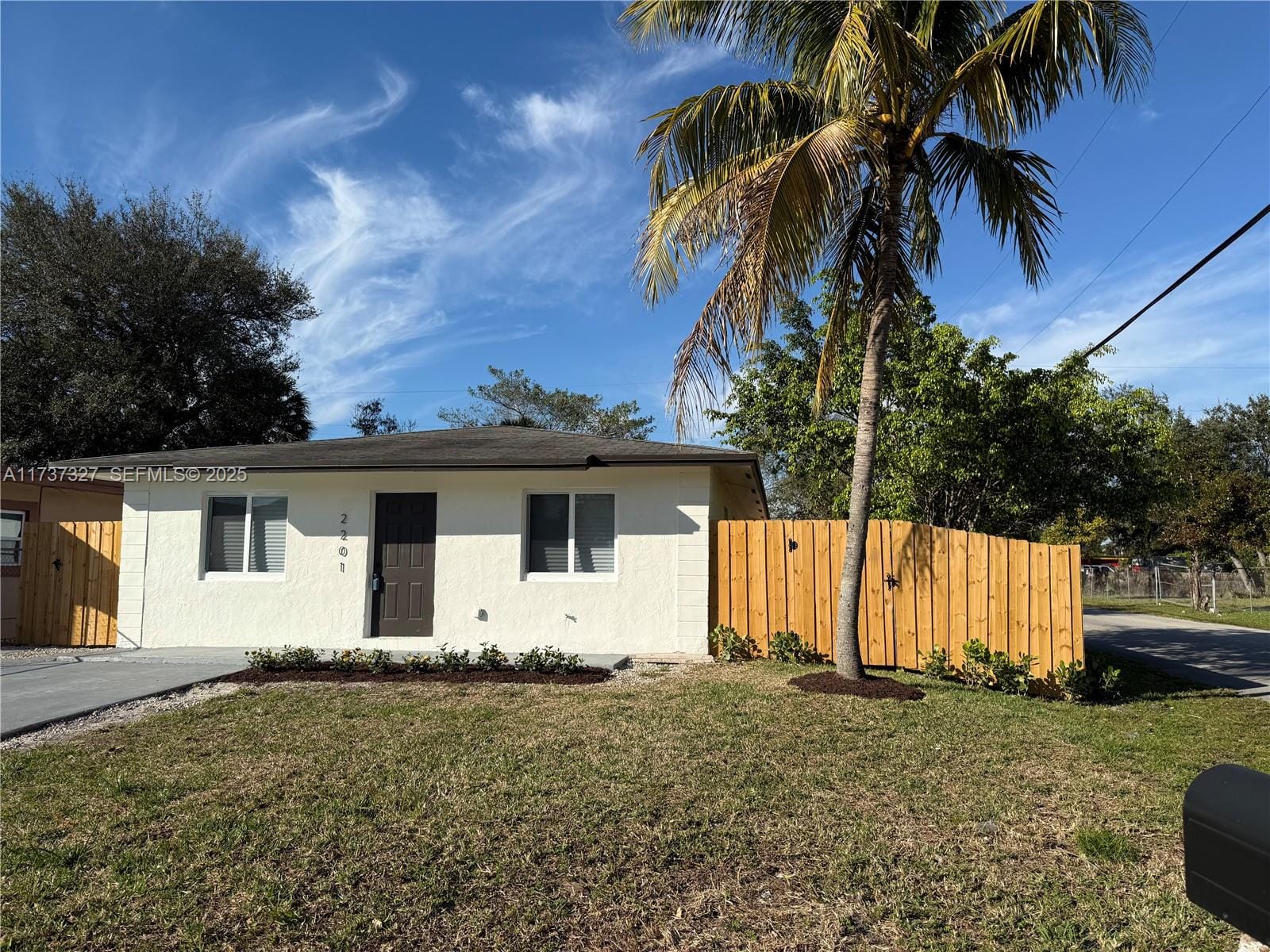 2201 NW 6th Court, Fort Lauderdale, FL 33311 photo 2