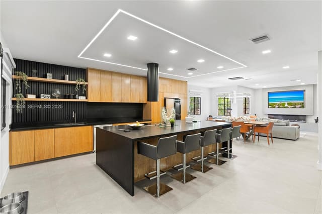 1504 Passion Vine Circle 23-4, sold in Mariposa Pointe At Weston, Weston, FL