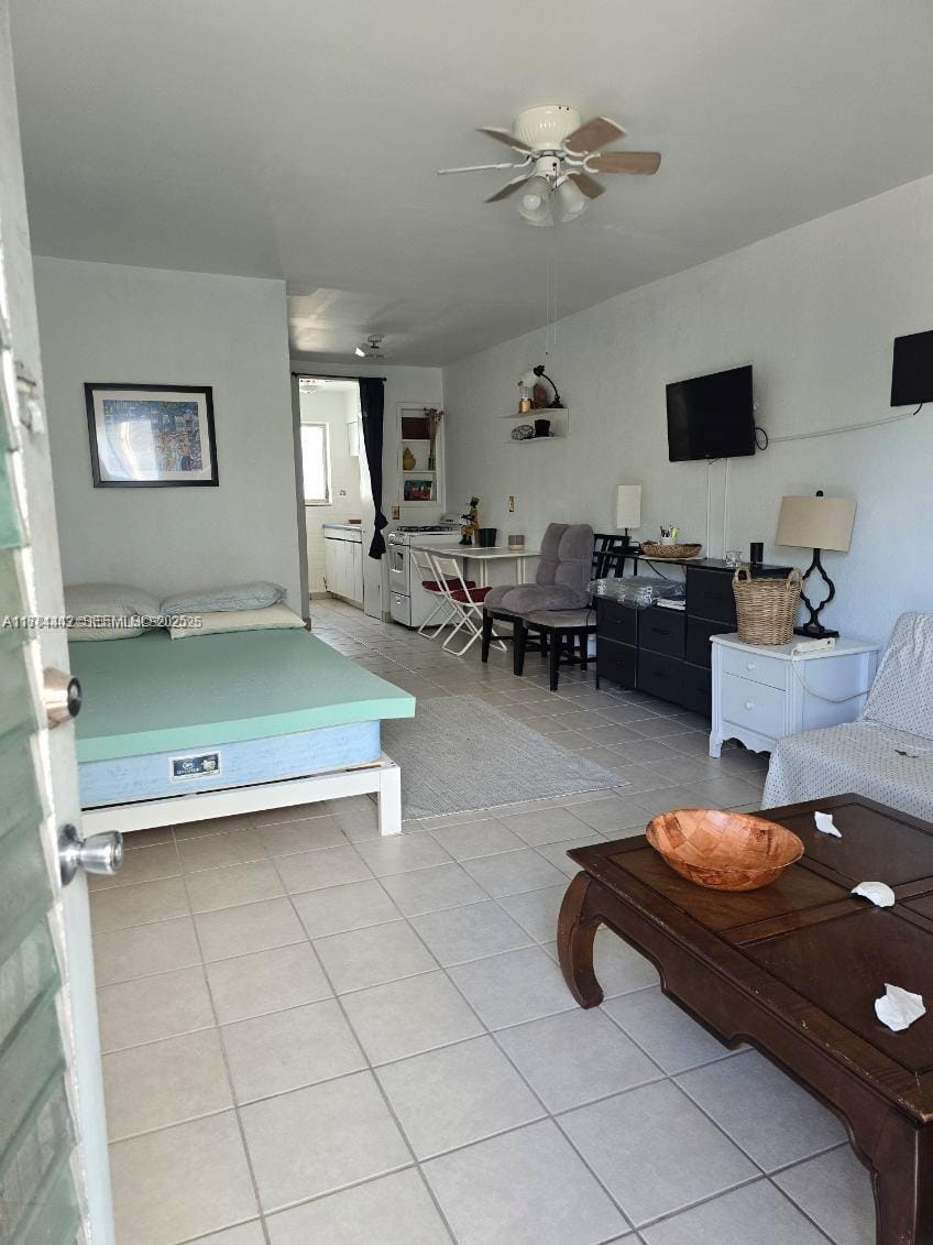 200 76th Street 57, Miami Beach, FL 33141 photo 2