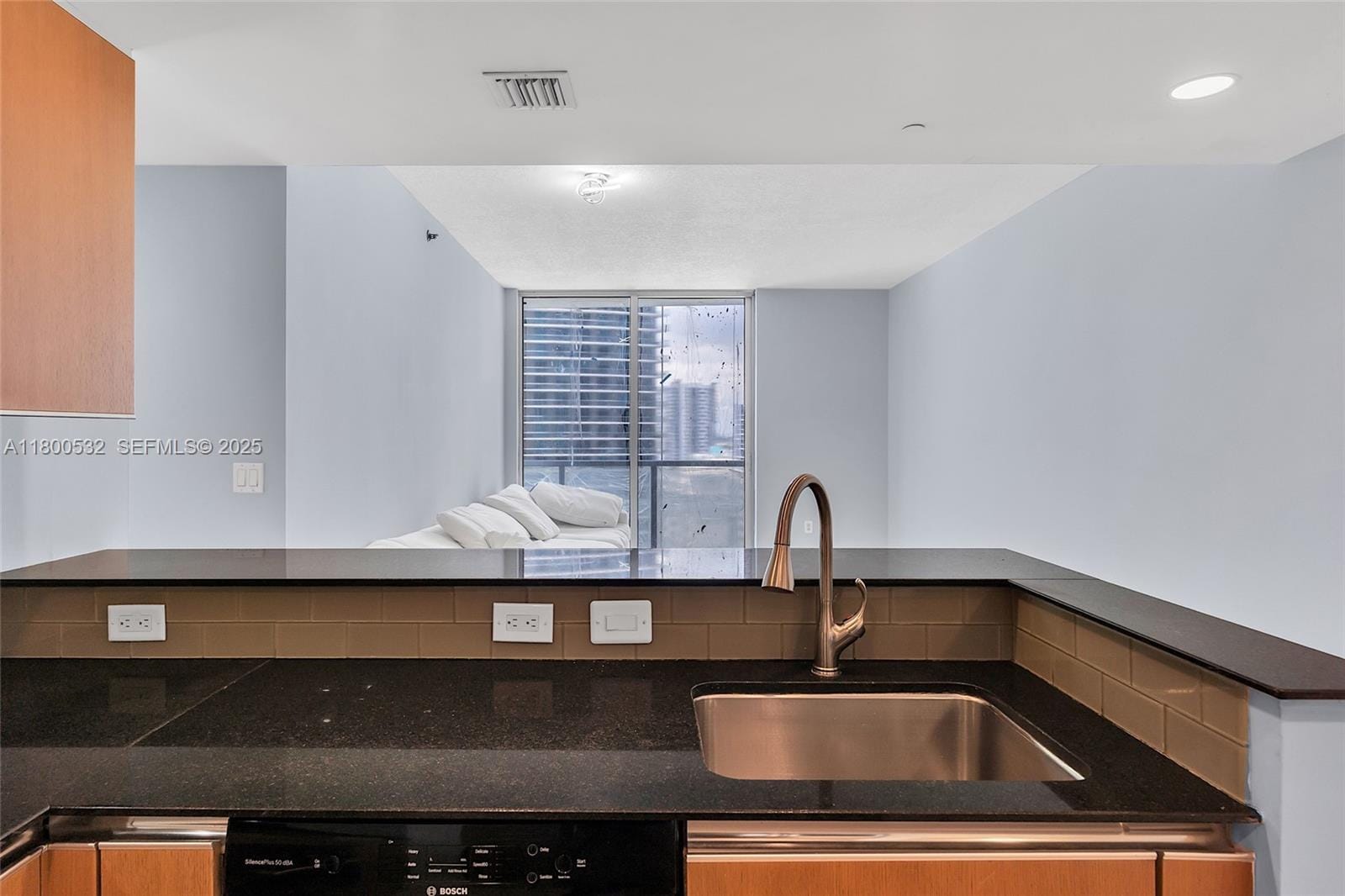 1060 Brickell Avenue 1811, Miami, FL 33131 photo 11